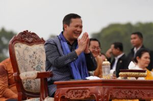 សម្តេចធិបតី អរគុណជនរួមជាតិ ក្រសួង/ស្ថាប័ន និងផ្នែកពាក់ព័ន្ធទាំងអស់ ដែលបានចូលរួមកម្សាន្តសប្បាយរីករាយ ថែរក្សាវប្បធម៌ប្រពៃណី និងបំពេញភារកិច្ច ក្នុងឱកាសពិធីបុណ្យចូលឆ្នាំថ្មី