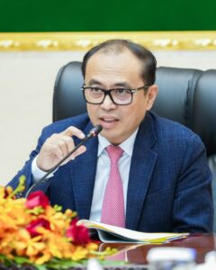 ឯកឧត្តមឧបនាយករដ្ឋមន្រ្តីប្រចាំការ វង្សី វិស្សុត ដឹកនាំកិច្ចប្រជុំអន្ដរក្រសួង ដើម្បីពិនិត្យនិងពិភាក្សាលើសេចក្តី ព្រាងច្បាប់ស្តីពីអាកាសចរណ៍ស៊ីវិលនៃព្រះរាជាណាចក្រកម្ពុជា