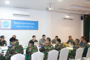 ក្រុមអ្នកសង្កេតការណ៍អាស៊ាន (AOT) ស្តាប់បទបង្ហាញស្តីពីវឌ្ឍនភាពនៃការបោះបង្គោលព្រំដែនលេខ៥២-៥៩