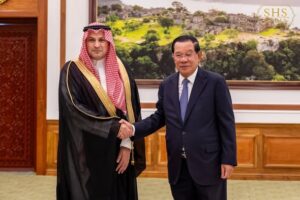 សម្តេចតេជោ ហ៊ុន សែន អនុញ្ញាតឱ្យឯកឧត្តម Mohammed Ismaeil A. Dahlwy ឯកអគ្គរាជទូតវិសាមញ្ញ និងពេញសមត្ថភាព នៃព្រះរាជាណាចក្រអារ៉ាប៊ីសាអូឌីត ប្រចាំនៅកម្ពុជា ចូលជួបសម្ដែងការគួរសម និងជម្រាបលា