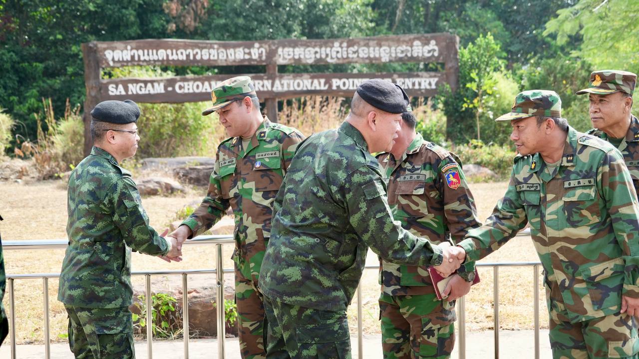 ក្រុមលេខានៃគណៈកម្មាធិការព្រំដែនថ្នាក់យោធភូមិភាគ កម្ពុជា-ថៃ (RBC) រវាងយោធភូមិភាគទី៤ ភាគីកម្ពុជា និងកងទ័ពភូមិភាគទី២ ភាគីថៃ ជួបប្រជុំគ្នានៅច្រកអន្តរជាតិជាំ-សាង៊ាំ ស្រុកអន្លង់វែង ខេត្តឧត្តរមានជ័យ