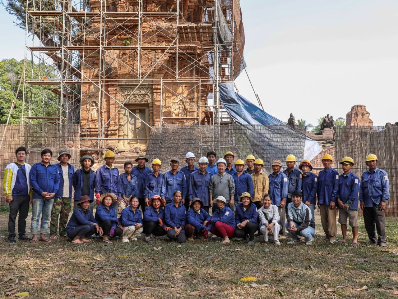 អាជ្ញាធរជាតិអប្សរា ជួសជុលប្រាង្គឥដ្ឋលេខ៥ នៅខាងលិចប្រាង្គកណ្តាលនៃប្រាសាទបាគង