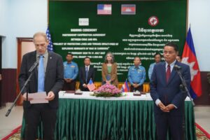 សង្គ្រាមថៃឈ្លានពានបង្កផលប៉ះពាល់លើភូមិចំនួន៣៤០ ពលរដ្ឋជាង៩ម៉ឺ​ន​គ្រួសារ និងផ្ទៃដី៤៤ម៉ឺនហិកតា