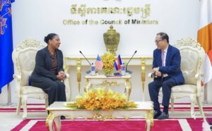 ឯកឧត្តមឧបនាយករដ្ឋមន្ត្រីប្រចាំការ វង្សី វិស្សុត ទទួលជួបពិភាក្សាការងារជាមួយលោកជំទាវ Bridgette Walker ភារធារីស្តីទីនៃស្ថានទូតសហរដ្ឋអាម៉េរិកប្រចាំនៅកម្ពុជា