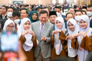 សម្ដេចធិបតី ហ៊ុន ម៉ាណែត ថ្លែងអំណរគុណបងប្អូនមូស្លីមកម្ពុជាដែលបានចូលរួមថែរក្សាសុខសន្តិភាពនិងជឿ ជាក់លើរាជរដ្ឋាភិបាល