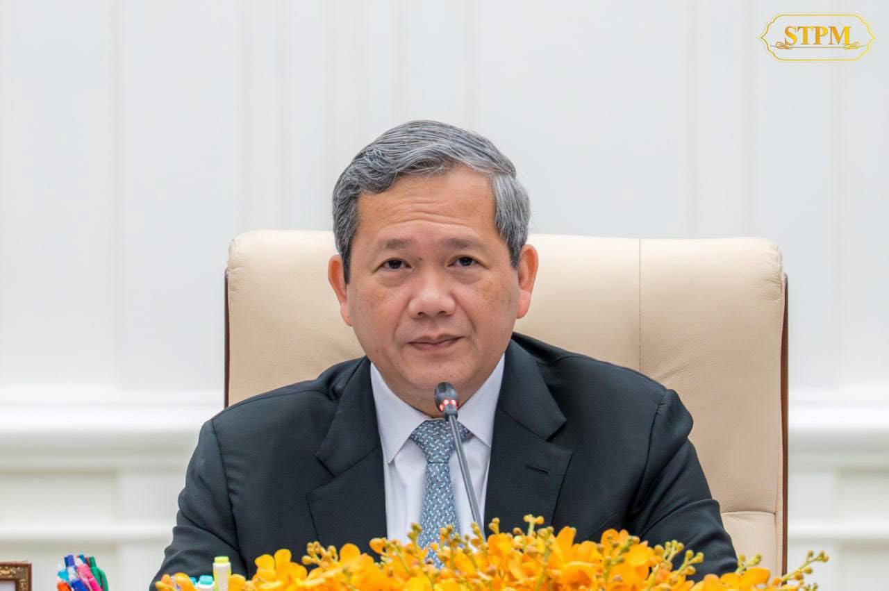 រាជរដ្ឋាភិបាលកម្ពុជាសម្រេចមិនយកអាករបន្ថែមលេីប្រេងសាំងនិងប្រេងម៉ាស៊ូត ជាការឆ្លើយតបនឹងការកើនឡើងតម្លៃប្រេងឥន្ធនៈជាសកល