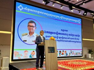 រដ្ឋមន្ត្រីក្រសួងអប់រំ យុវជន និងកីឡា បញ្ជាក់ថា បើសិនជាចង់ឱ្យកម្ពុជាមានធនធានមនុស្សដែលសំបូរដោយគុណភាព ត្រូវចាប់ផ្តើមវិនិយោគចាប់ពីកុមារតូចទៅ