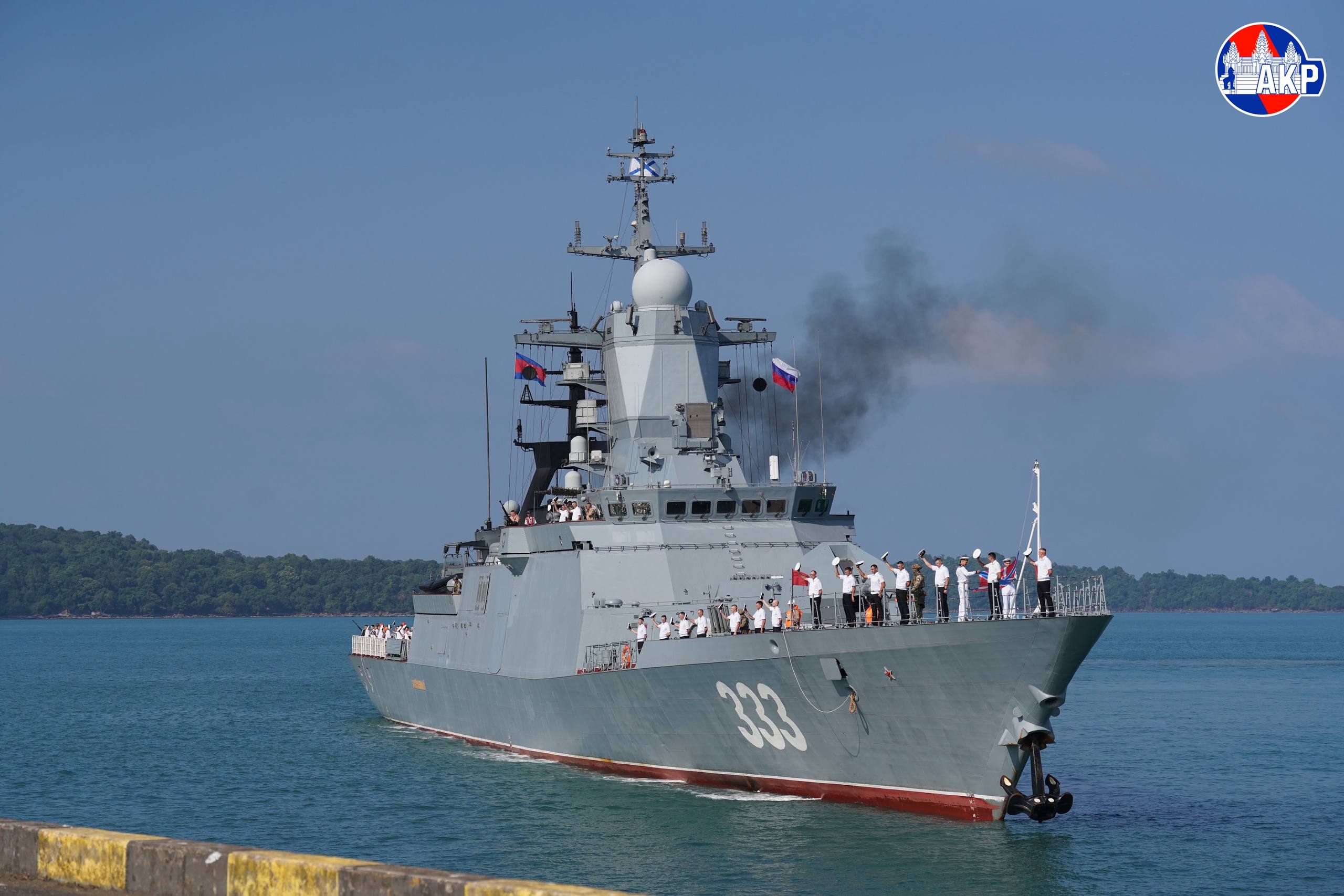 នាវាចម្បាំងរុស្ស៊ីចូលចតនៅកំពង់ផែស្វយ័តក្រុងព្រះសីហនុ ដើម្បីលើកកម្ពស់ទំនាក់ទំនង និងកិច្ចសហប្រតិបត្តិការលើវិស័យការពារជាតិរវាងកម្ពុជា និងរុស្ស៊ី