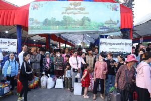 រាជរដ្ឋាភិបាលបញ្ចេញរថយន្តក្រុងសាធារណៈរហូតដល់ជាង ៩០០គ្រឿង ដែលលើសផែនការរំពឹងទុកត្រឹមតែ ៦០០គ្រឿងប៉ុណ្ណោះ