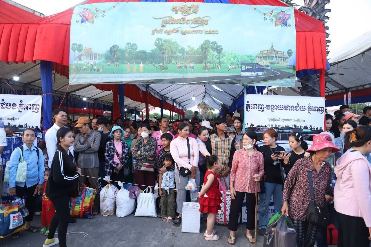 រាជរដ្ឋាភិបាលបញ្ចេញរថយន្តក្រុងសាធារណៈរហូតដល់ជាង ៩០០គ្រឿង ដែលលើសផែនការរំពឹងទុកត្រឹមតែ ៦០០គ្រឿងប៉ុណ្ណោះ