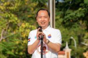 រដ្ឋមន្ត្រីក្រសួងព័ត៌មានក្រើនរំលឹកដល់យុវជនត្រូវប្រើប្រាស់បណ្តាញសង្គមដោយប្រុងប្រយ័ត្ន និងកុំចែករំលែកព័ត៌មានគ្មានប្រភពផ្លូវការដើម្បីកុំឱ្យធ្លាក់ក្នុងអន្ទាក់នៃពិភពឌីជីថល
