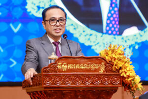 ឯកឧត្តមឧបនាយករដ្ឋមន្រ្តីប្រចាំការ វង្សី វិស្សុត អញ្ជើញបើកនិងដឹកនាំសិក្ខាសាលាស្ដីពីការរៀបចំក្រមពាណិជ្ជកម្មសម្រាប់កម្ពុជា
