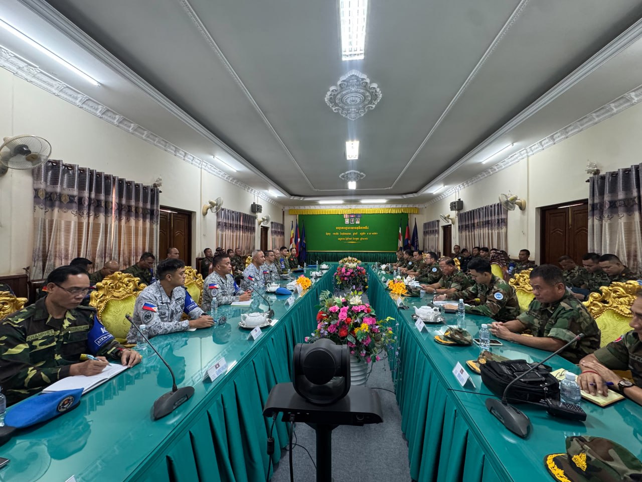 បញ្ជាការដ្ឋានយោធភូមិភាគទី៤កម្ពុជា ជួបពិភាក្សាការងារជាមួយក្រុមអ្នកសង្កេតការអាស៊ាន AOT ដែលដឹកនាំដោយហ្វីលីពីន