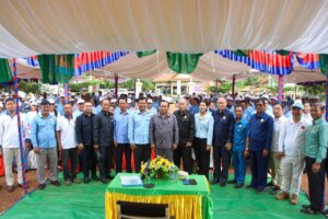 ឯកឧត្តម ទិត សុធា អញ្ជើញជាអធិបតីពិធីបញ្ចូលសមាជិកថ្មីជាង៥០០នាក់ នៅក្នុងឃុំកំពង់ស្វាយ
