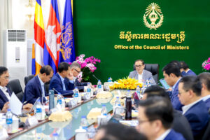 ឯកឧត្តមឧបនាយករដ្ឋមន្រ្តីប្រចាំការ វង្សី វិស្សុត បន្តដឹកនាំកិច្ចប្រជុំរៀបចំសន្និសីទអន្តរជាតិស្តីពីការប្រយុទ្ធប្រឆាំងការឆបោកតាមប្រព័ន្ធបច្ចេកវិទ្យានៅកម្ពុជា