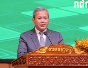 សម្តេចធិបតី ហ៊ុន ម៉ាណែត បញ្ជាក់ថា រាជរដ្ឋាភិបាលនឹងទទួលខុសត្រូវក្នុងការដោះស្រាយបញ្ហាទឹកដី ការពារអោយបានទាំងជីវិត និងទឹកដី